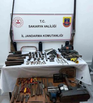 ferizlide kacakcilik operasyonu tSUPeikC.jpg